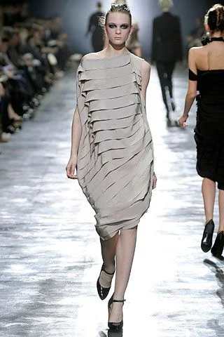 Look 12